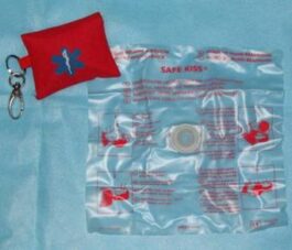 מסכת כיס Pocket Mask מנשים מציל ל-CPR כולל פאוץ אישי ומחזיק מפתחות